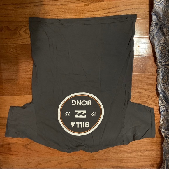 Billabong T-shirt - Picture 2 of 2